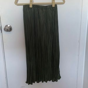 NWOT Forrest green midi skirt